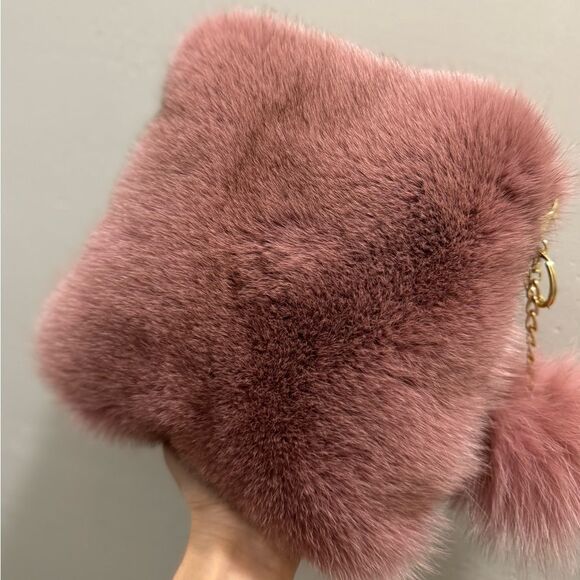 Dusty Rose Premium Real Fox Fur Wristlet/Phone Pouch/Crossbody & Fur Ball Charm - Picture 12 of 14